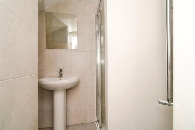 3 bed Terraced for sale Image 12