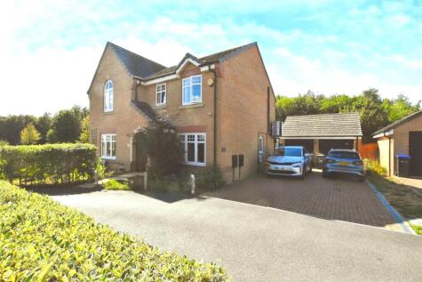 Airfield Way, NG15