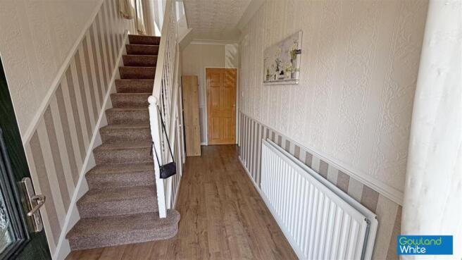 3 bed Semi-Detached for sale Image 11