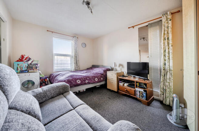 bf2895bd-d4da-457...