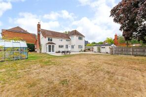 Hawthorne Cottage, West Heath Road, West Heath, Tadley RG26 5LE