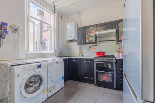2 bed Terraced for sale Image 5