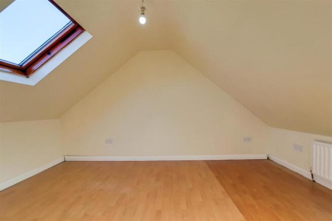 14_Main Bedroom-1.jpg
