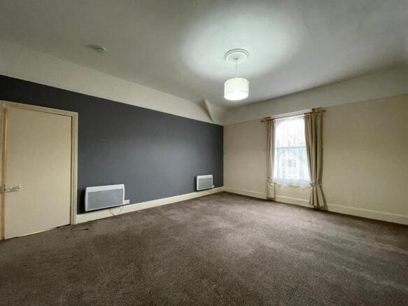 1 bed Flat to rent Image 3