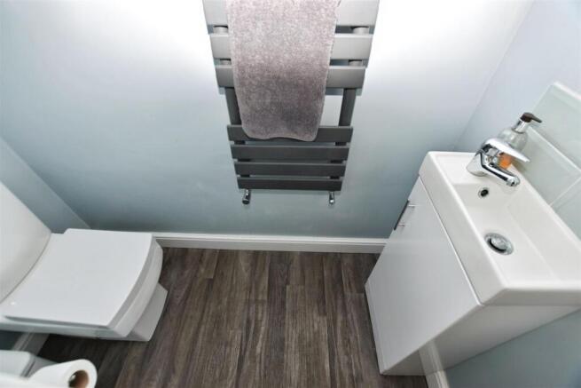 3 bed Terraced for sale Image 8