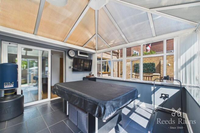 4 bed Detached for sale Image 6