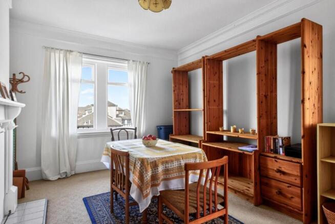 3 bed Apartment for sale Image 11