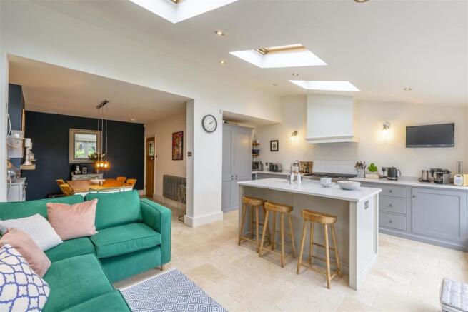 Dining/Living Kitchen