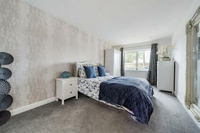 Woodland View, West End, Silverstone