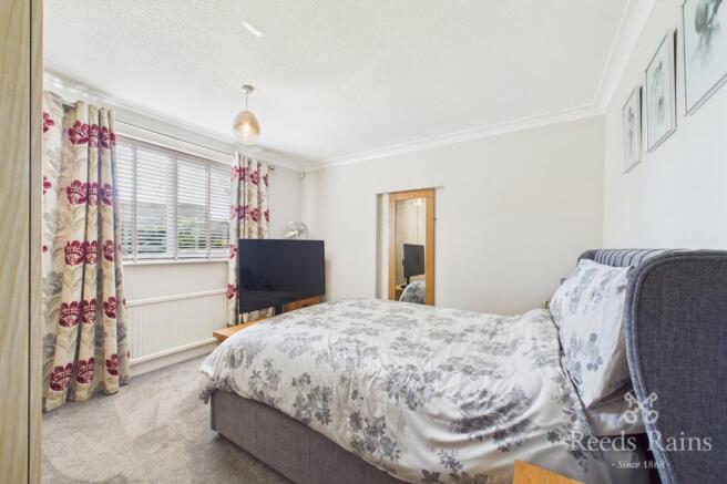 3 bed Bungalow for sale Image 4