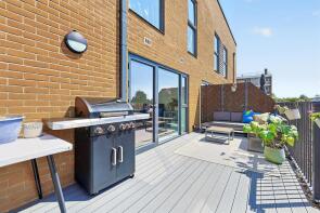 17, Garraway Apartments, East Acton Lane, London W3 7QG