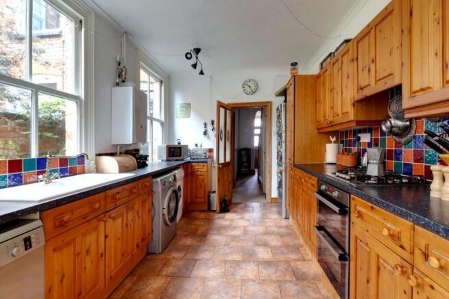 9. Kitchen 2