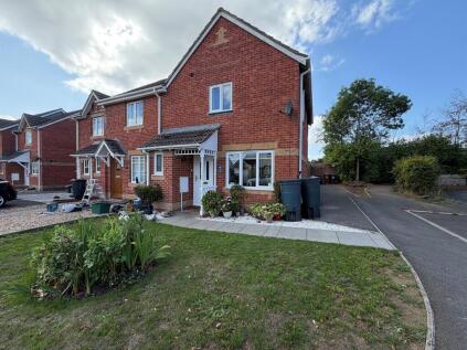Bullfinch Close, Cullompton