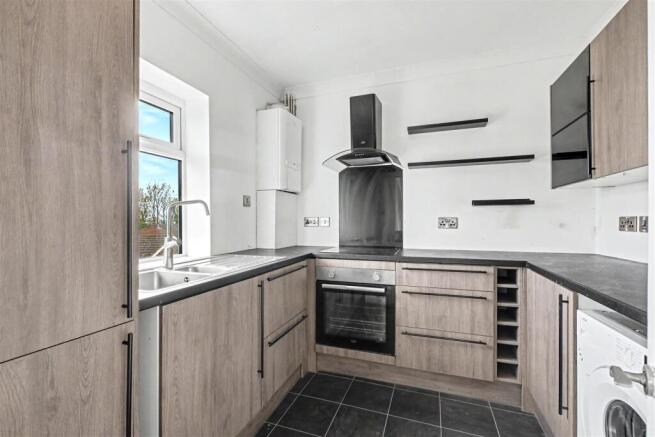 Kitchen_1.jpeg
