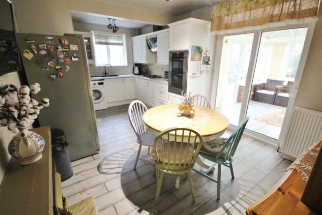 Kitchen/Dining Room