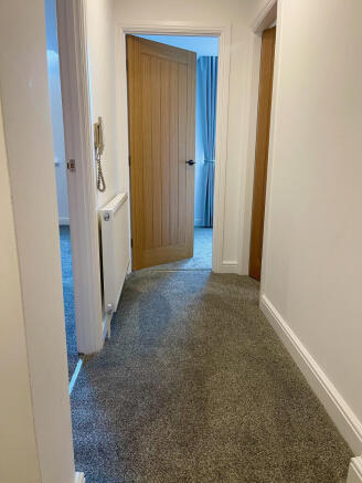 1 bed Apartment to rent Image 11