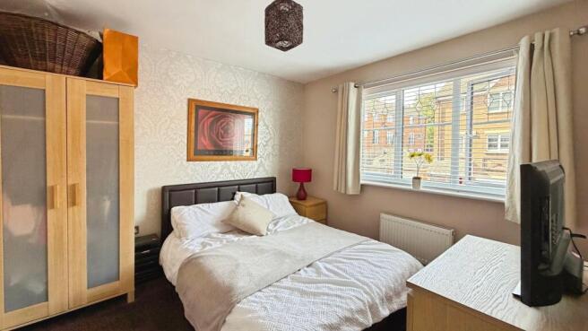 4 bed Detached for sale Image 11