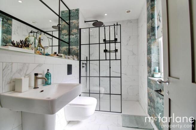 Master Bedroom & En-suite