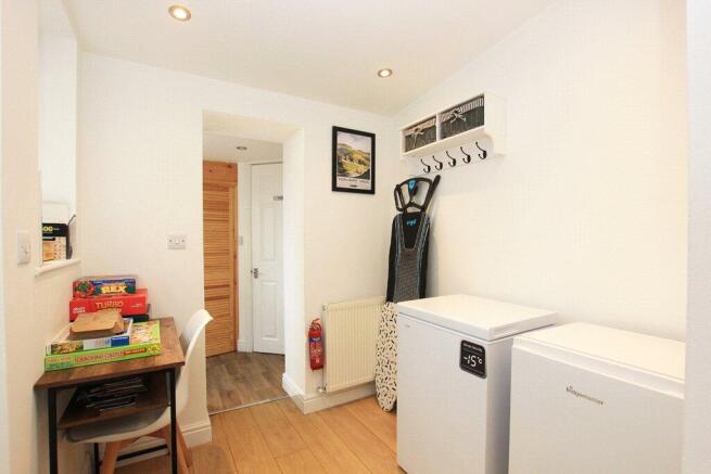 3 bed Terraced for sale Image 8