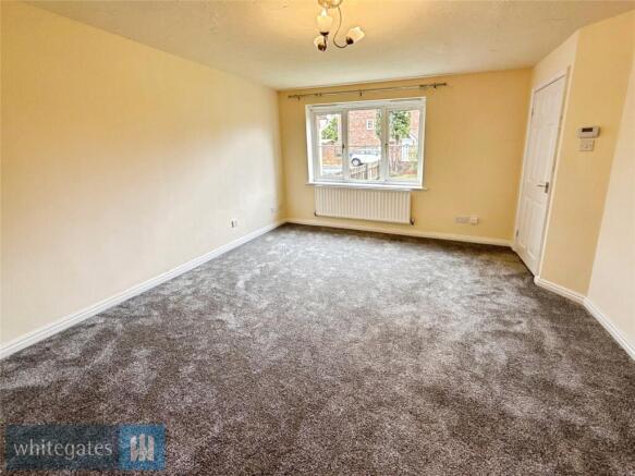 Wood Park View, Athersley North, S71 photo 4