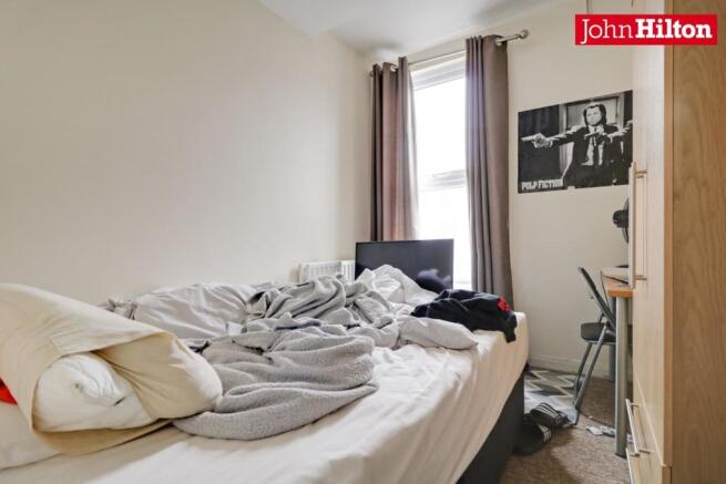 Bedroom 5.jpg