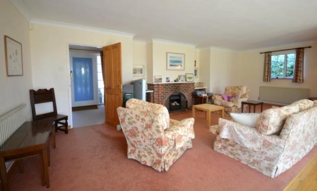 Sitting/Dining Room