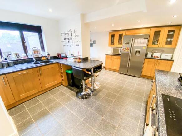 Open Plan Kitchen/Di