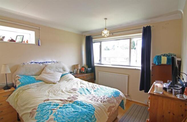 Bedroom 1.JPG