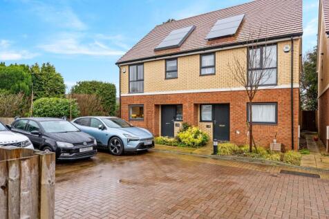 Harewood Gardens, South Croydon, CR2