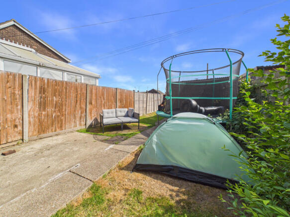 3 bed Semi-Detached for sale Image 10