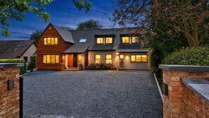 Moorlands, North Road, Lutterworth LE17 6DU