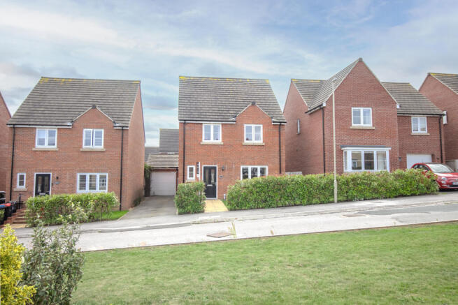 4 Blackthorn Avenue (3 of 23)