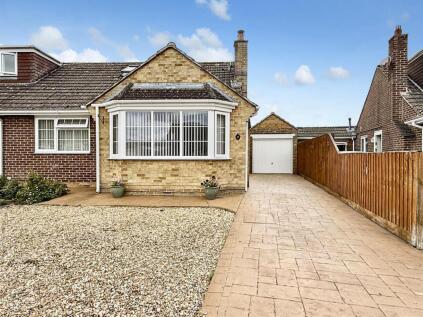 Barcelona Crescent, Wroughton, Swindon