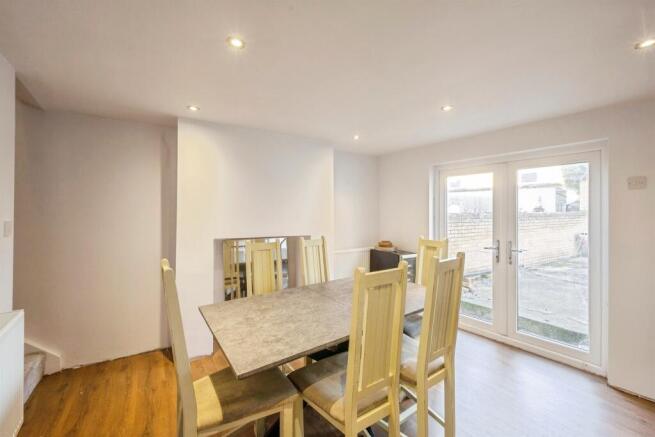 3 bed End of Terrace for sale Image 6