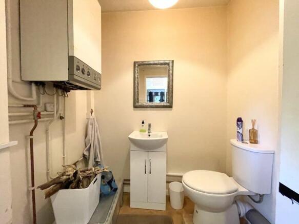Cloakroom / WC