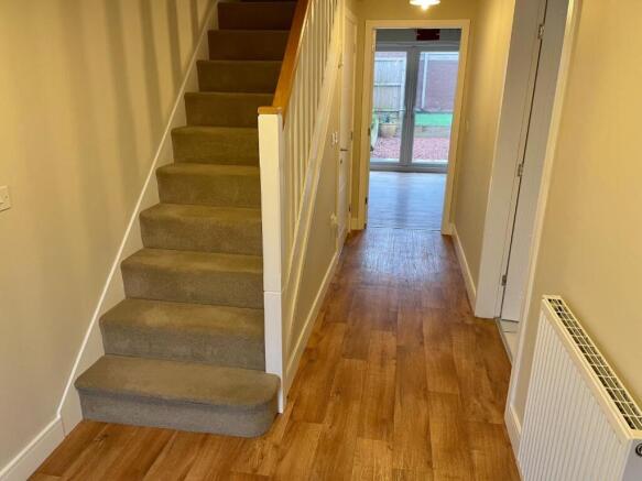 3 bed House to rent Image 11
