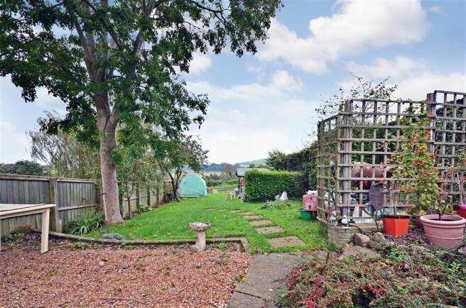 Rear Garden3