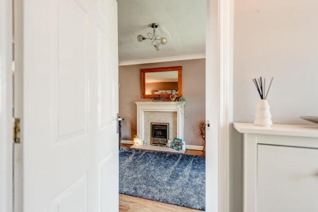 4 bed Detached for sale Image 6