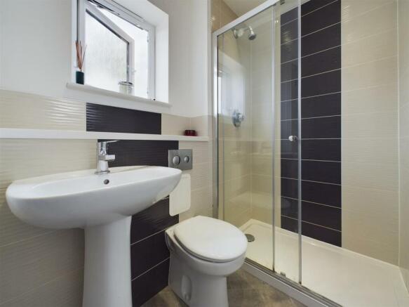 En Suite 2.jpg