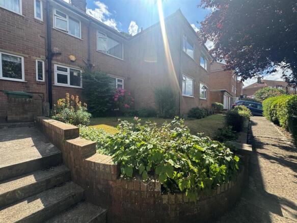 2 bed Flat for sale in scarborough