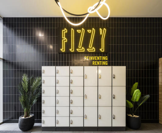 Fizzy E16 1641 Pano