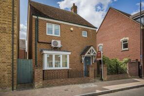 94, East Wichel Way, East Wichel, Swindon SN1 7AE