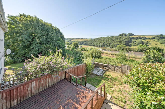 1321586-2-686f91d...