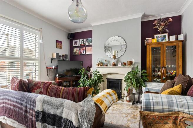 Living Room (2)