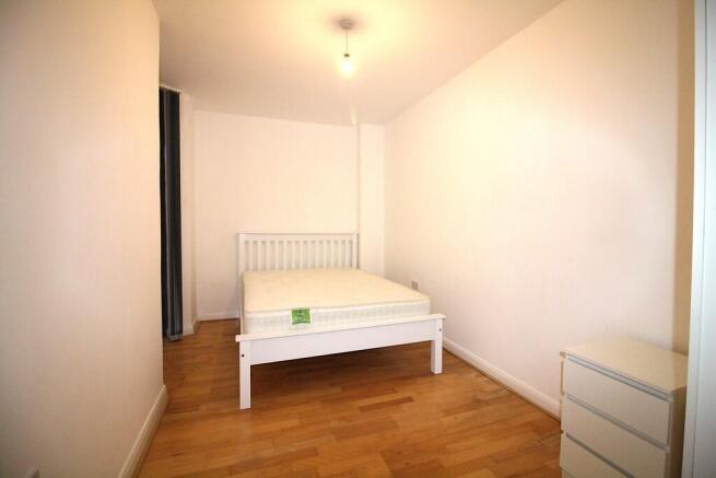2 bed Apartment to rent Image 6