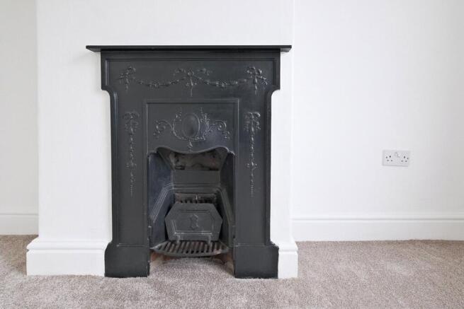 2 bed Terraced to rent Image 11