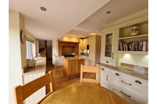 Kitchen/Breakfast