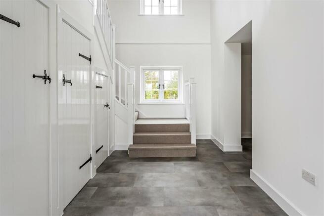 house. Partnership Shere