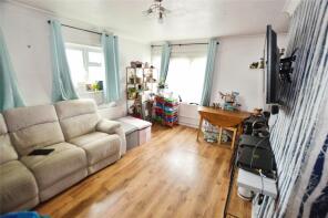4, Audley Way, Basildon SS14 2AB