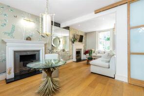 22, Seymour Walk, London SW10 9NF